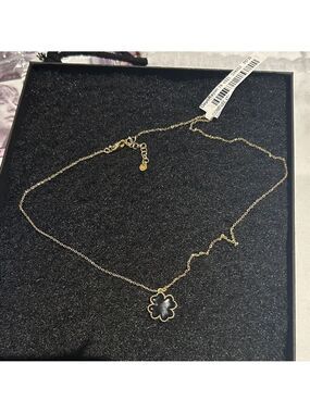 Golden and Black enamel Flower Pendant Necklace